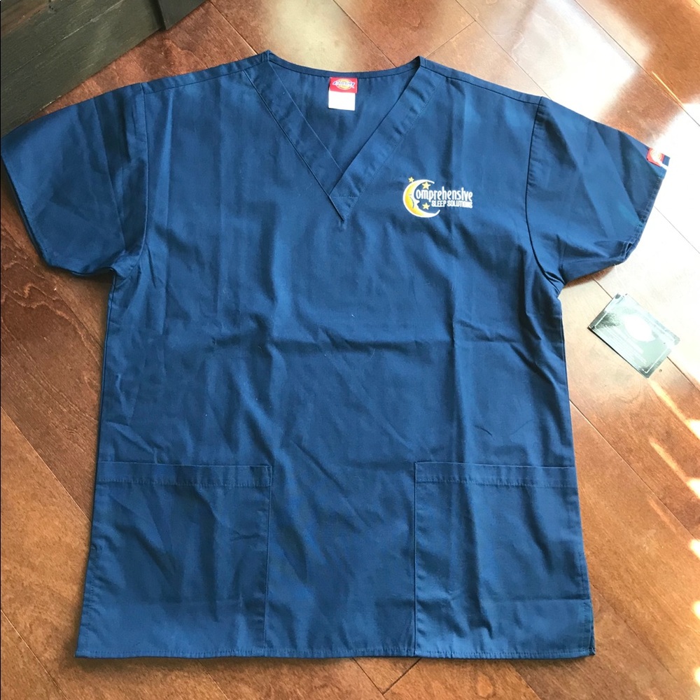 NEW Dickies scrub top with logo